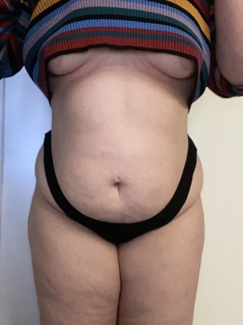 Chubby teachers are the most fun 🙊 by harritoyou_x