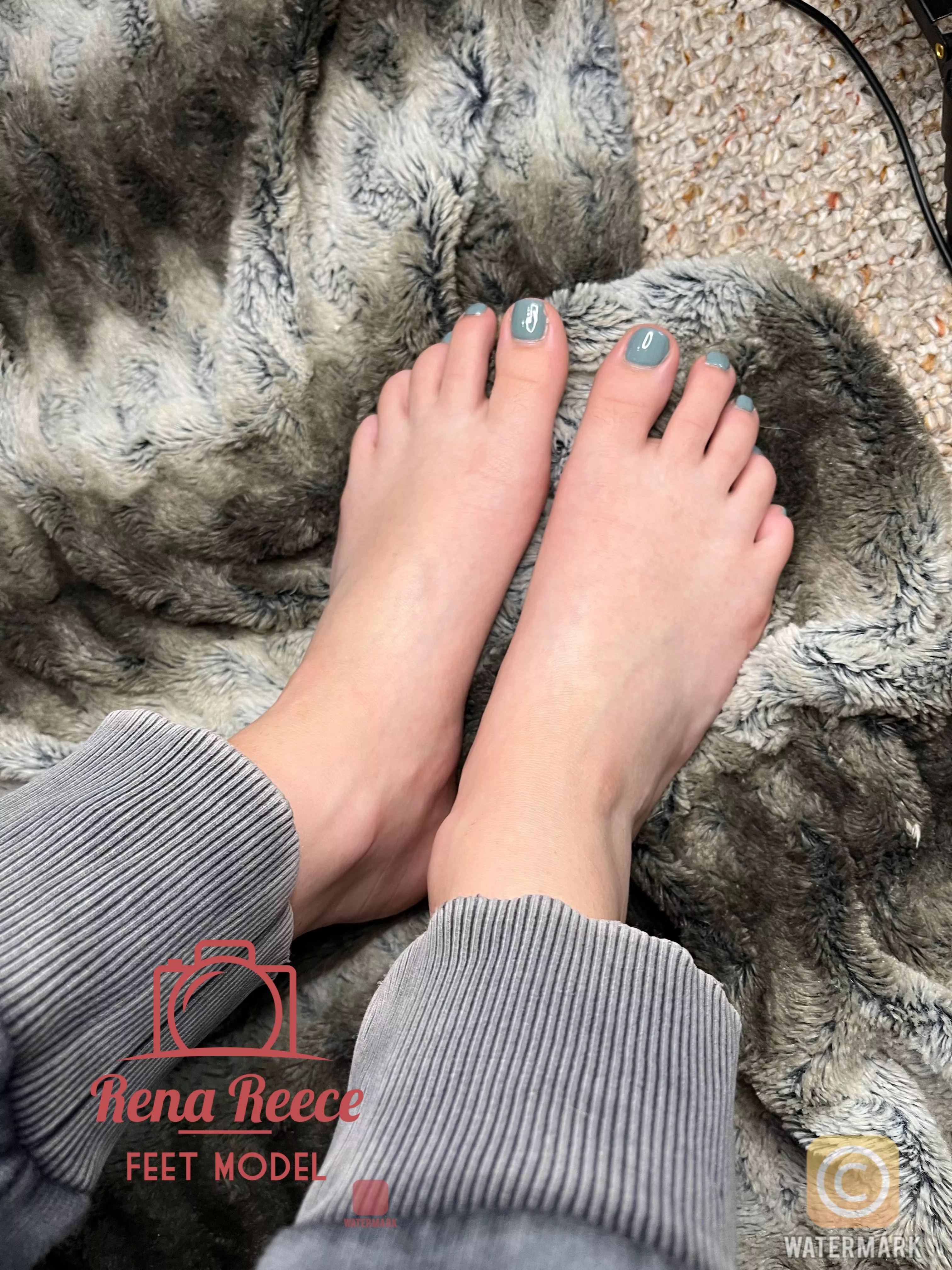 Chunky toes 🦶🏼 Size 6.5 🆓 posted by Footqueen220