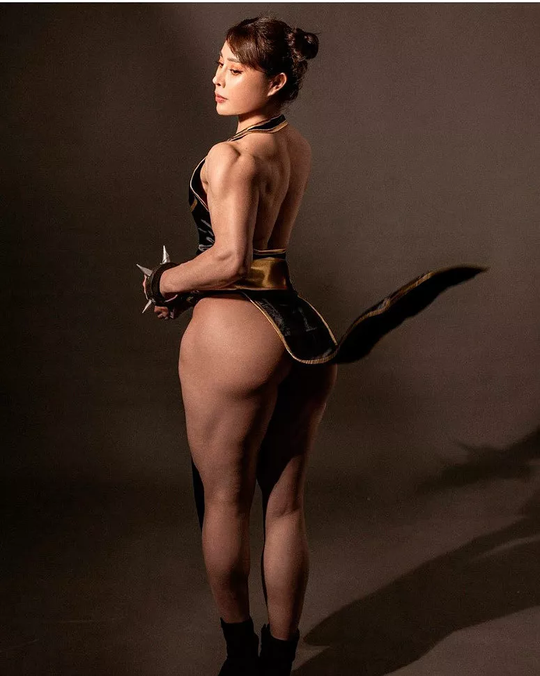 Chun-Li (Street Fighter) by Yuan Herong posted by Ricky190