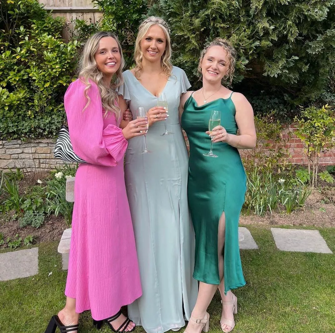 Classy girls posted by TopMarks2022