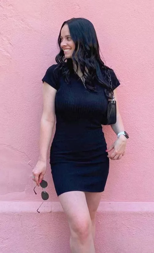 Classy lady by sensitivemilkshake