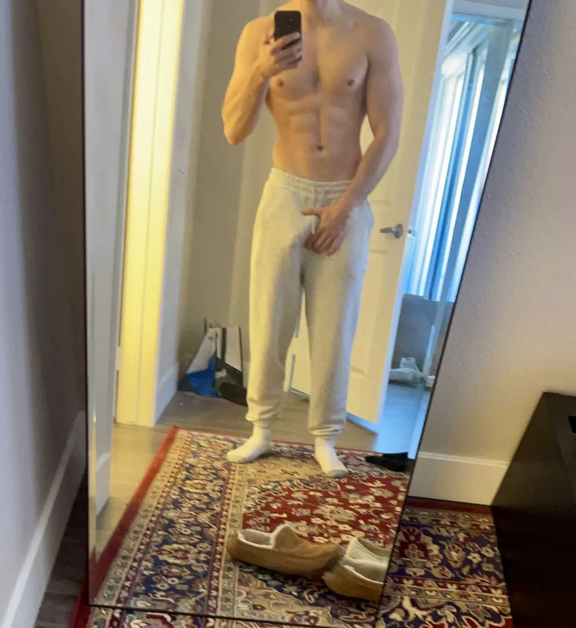 Cleaning lady couldn’t stop staring at it 😳 posted by MercerVesper99