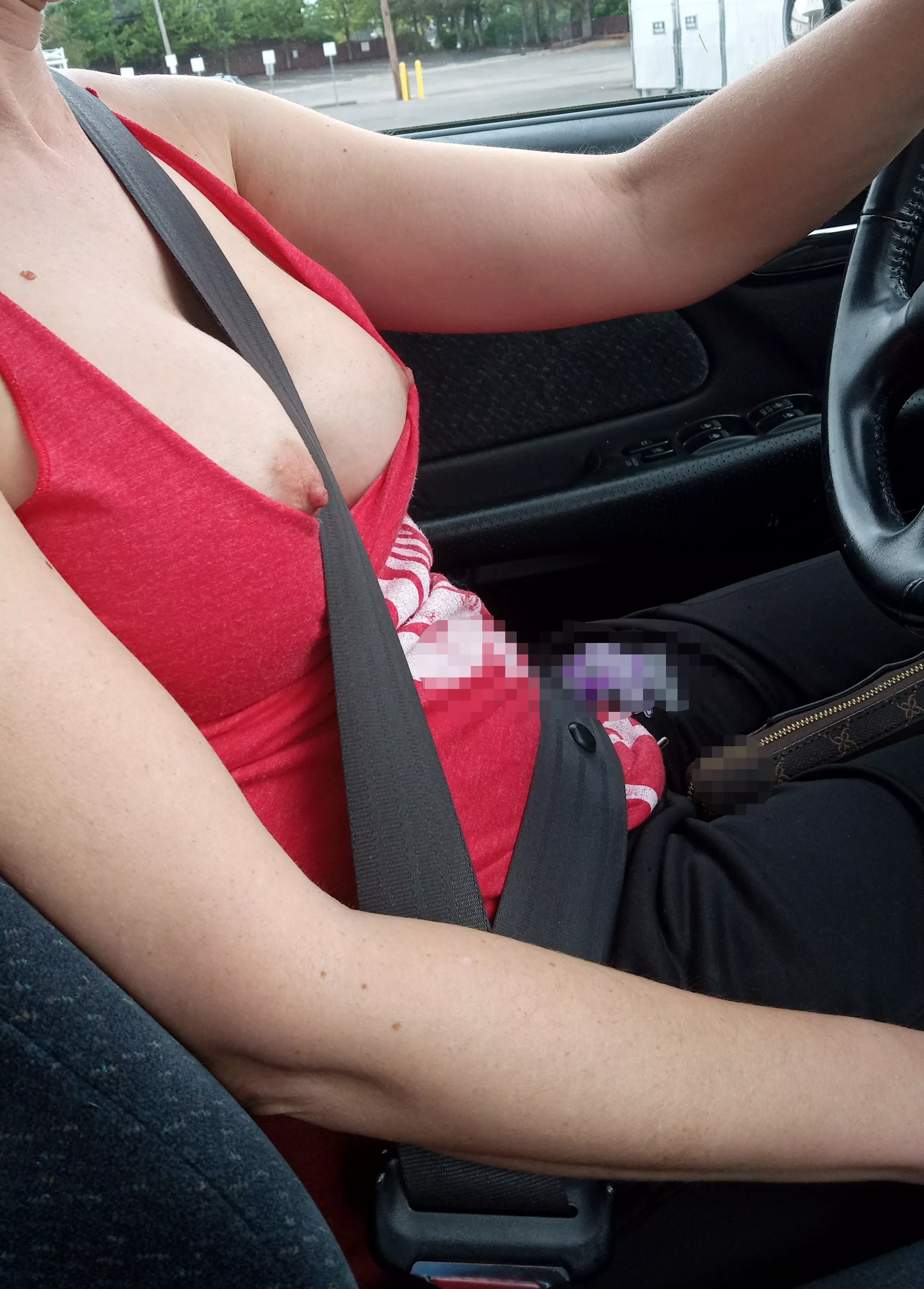 click it or ticket ! 46f wifey makes errands a pleasure posted by SorcererGargamel