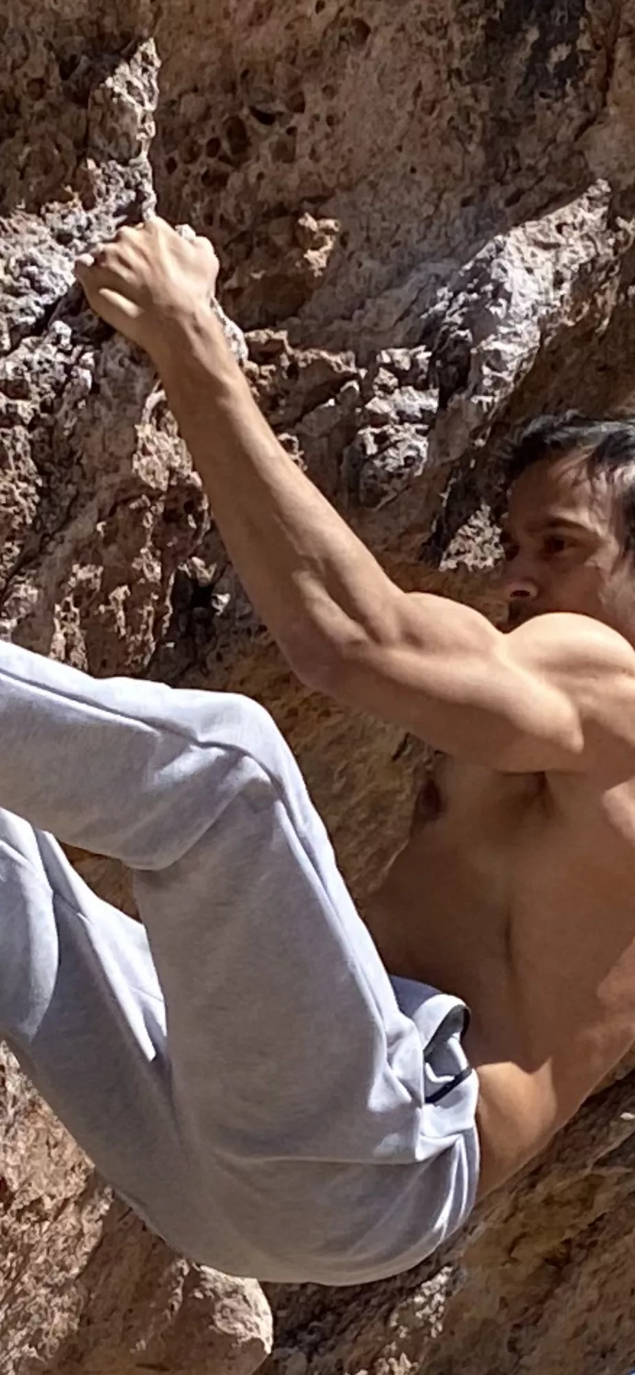 Climbing arms posted by Wingdingdong