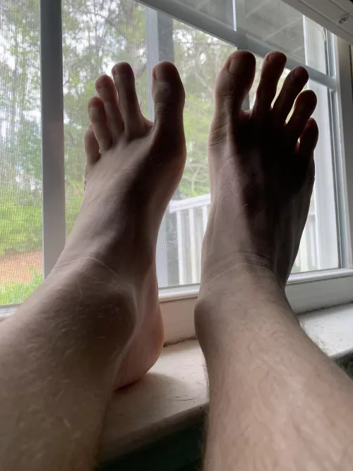 Close enough to sniff by hottubsexmachine18