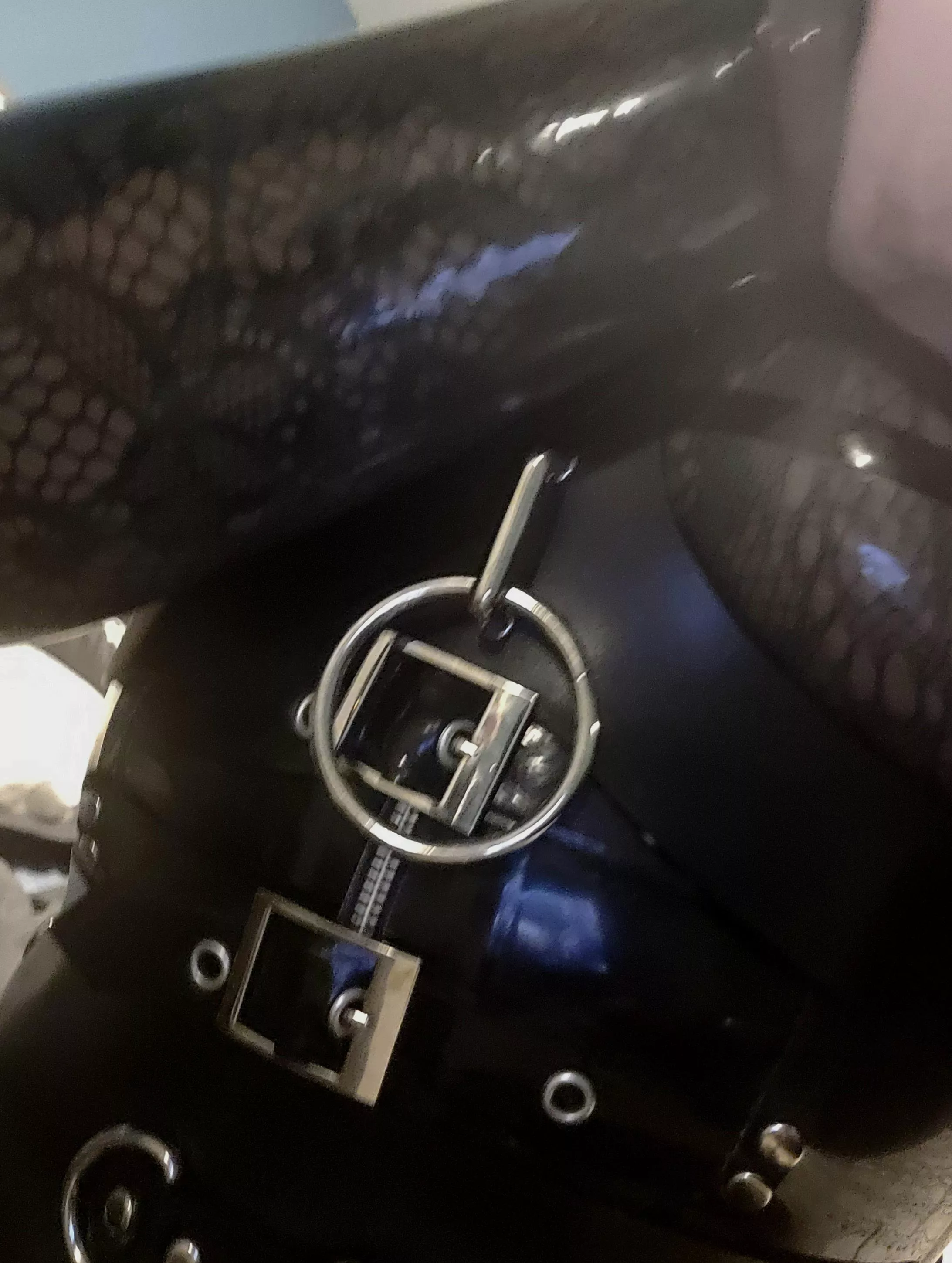 Close up 💚 posted by SweetheartLatex