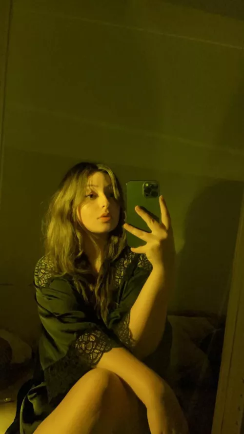 Cmon hun! Come to me and let’s have some fun! ☺️❤️‍🔥 by Chanibunny