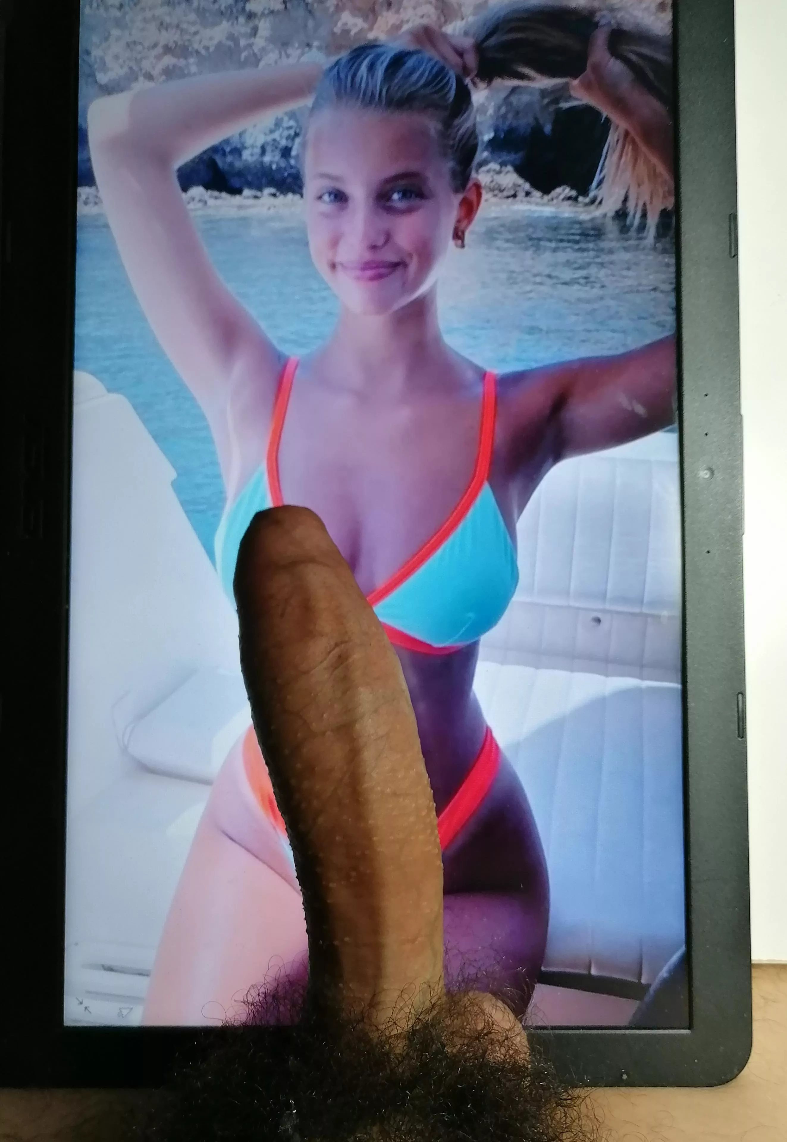 Cock trib for Magui posted by Joeo2031