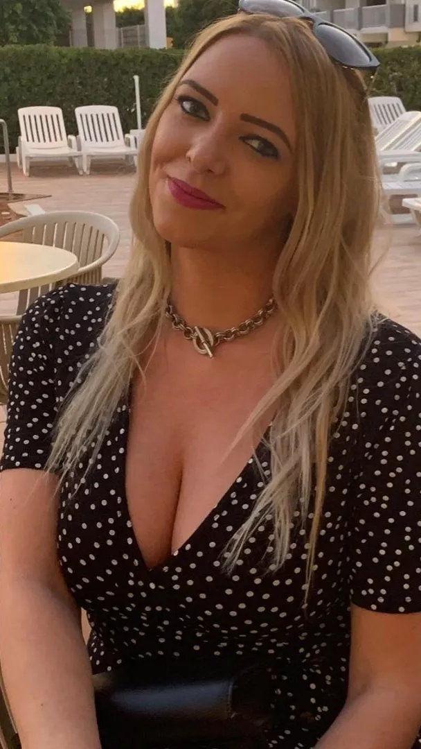 Collared by her owner posted by ThrowRAemmy