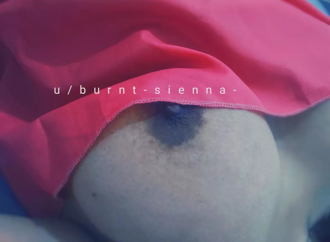 Color-clothed [F] posted by burnt-sienna-