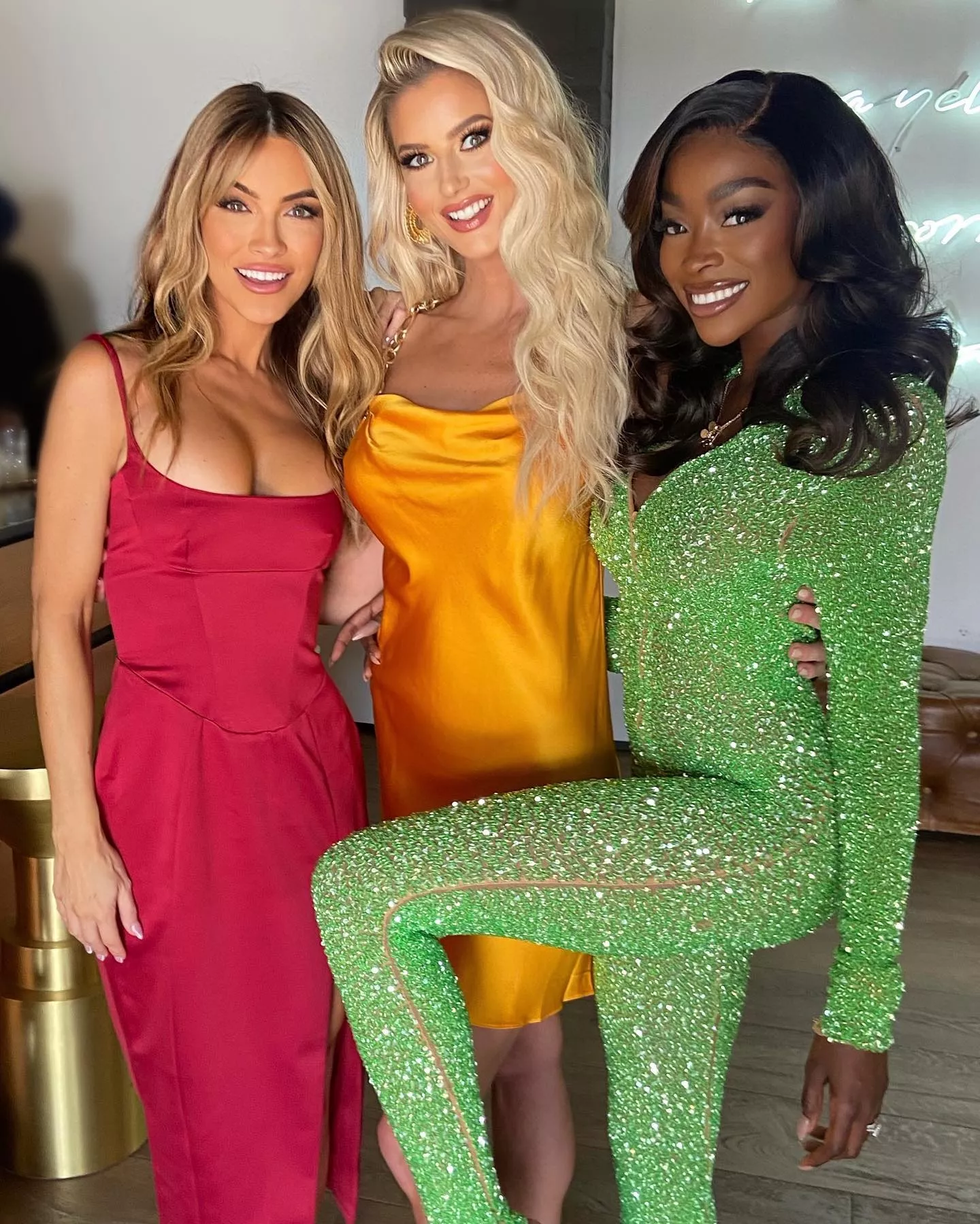 Colors posted by gooningaccount