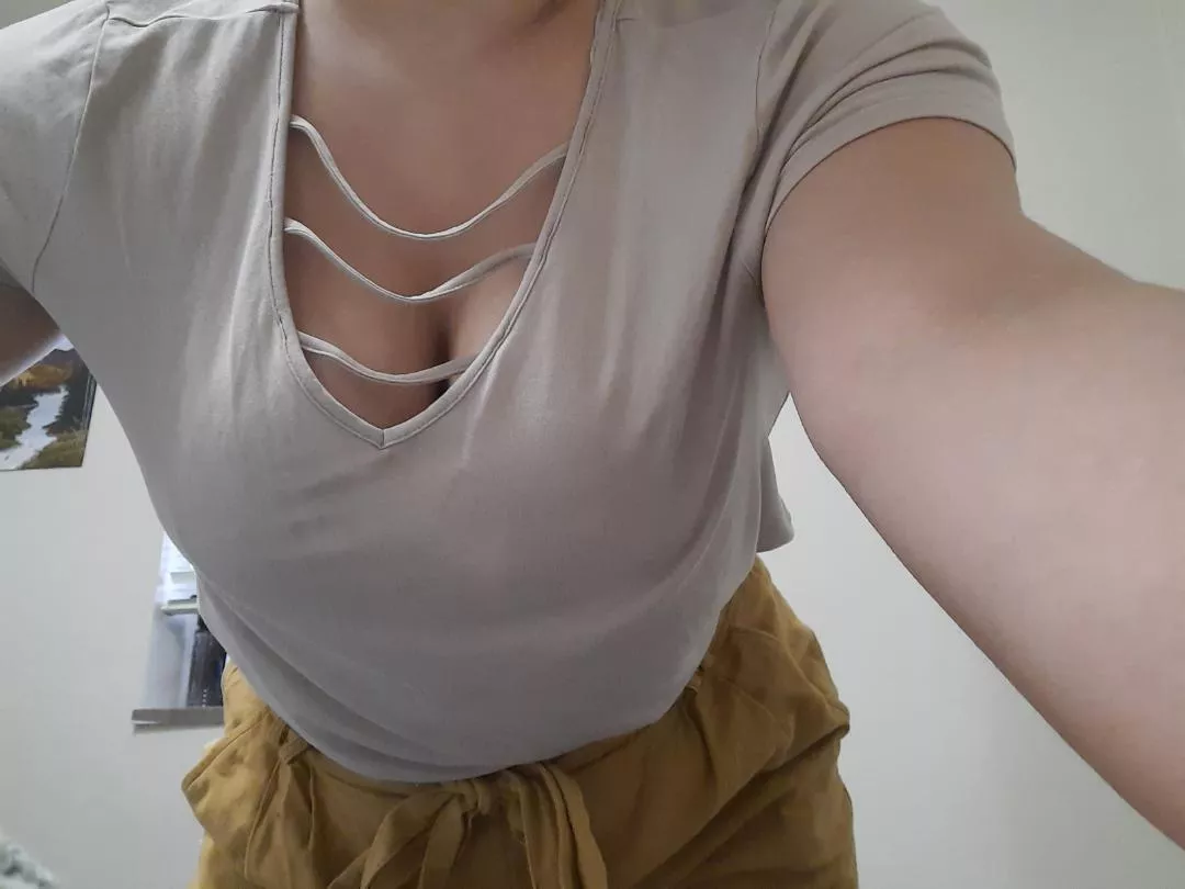 come a little closer posted by daphnethedryad