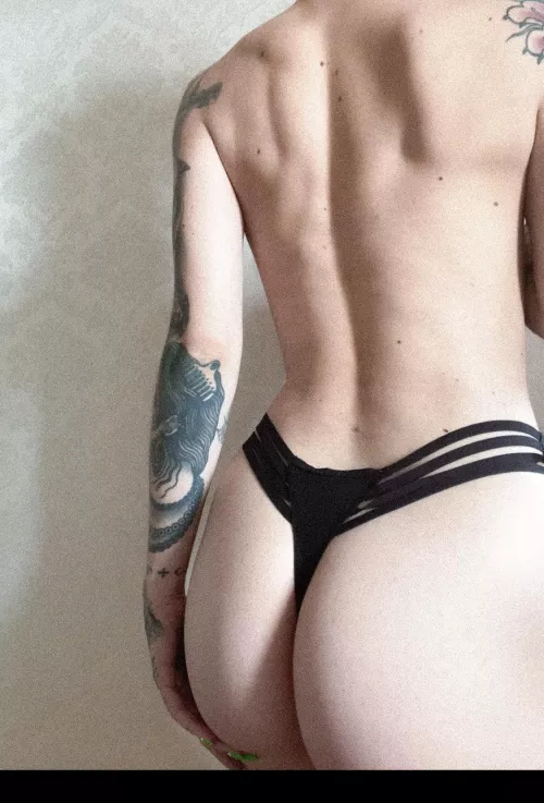 Come and join me 😏 https://onlyfans.com/evittarozanaa by Larimarimar