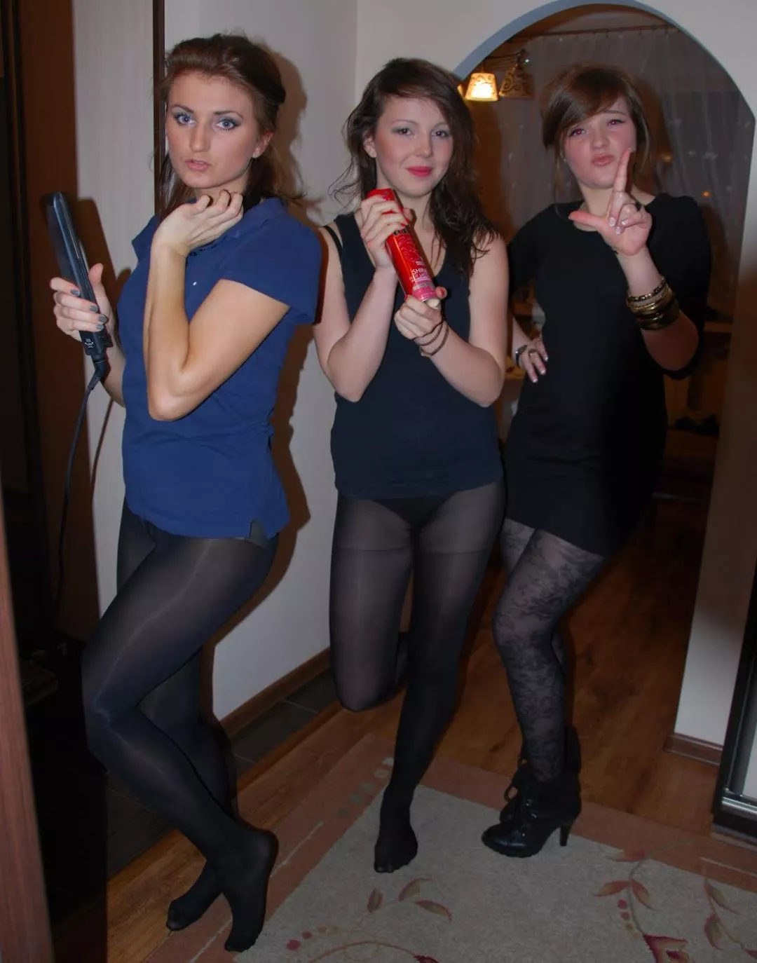 Come and join us 😋 posted by pantyhosedreams