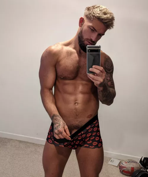 Come and take a peak by scott_hudson_fitflex