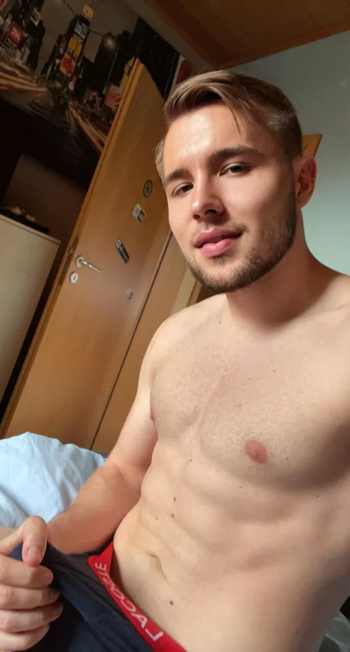 Come and take it off by blondboyjan