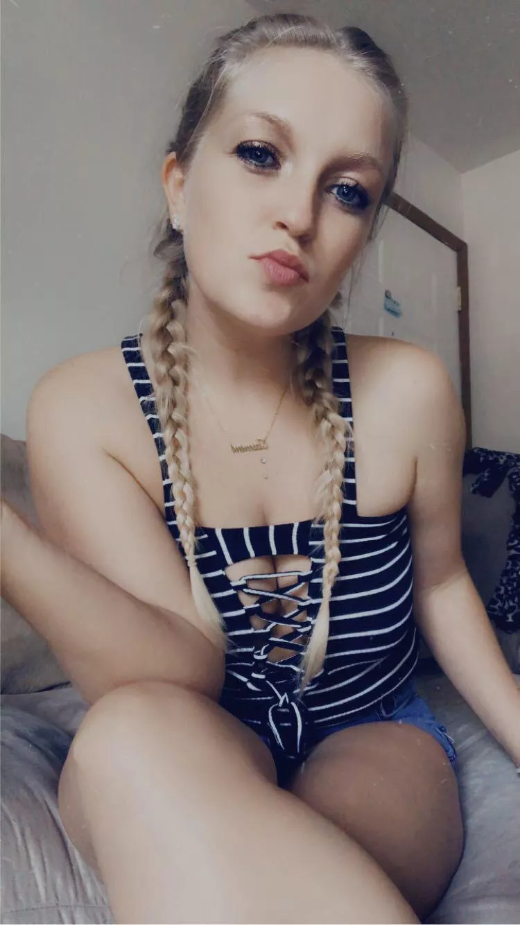 Come check me out. 😉 posted by LegalBlondiee