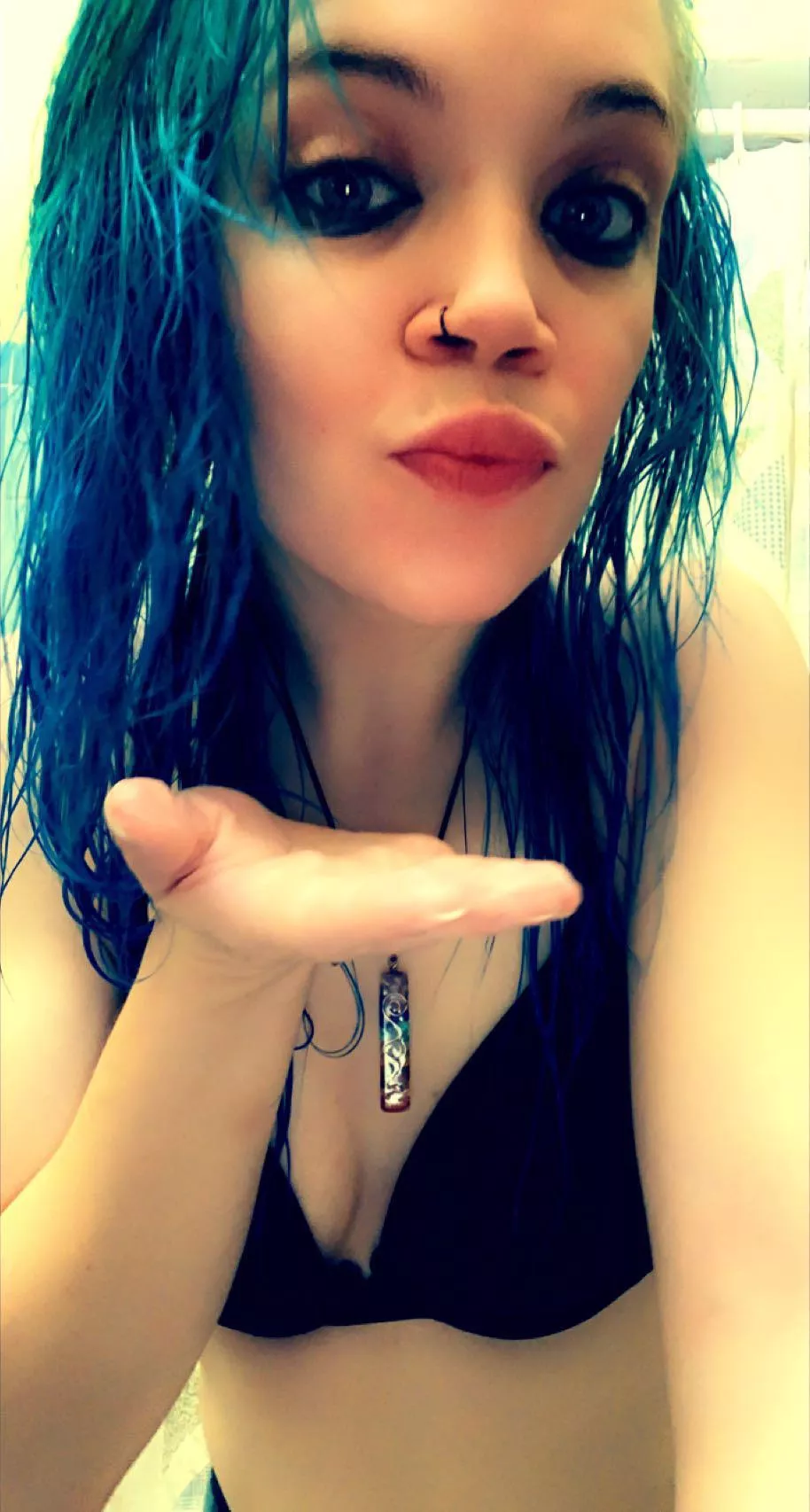 Come check out my page free to sub. posted by ashsmashdoa