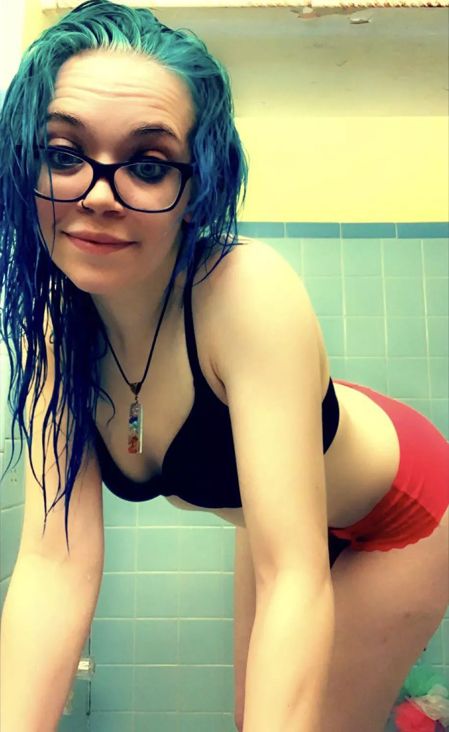 Come check out my page free to sub. posted by ashsmashdoa