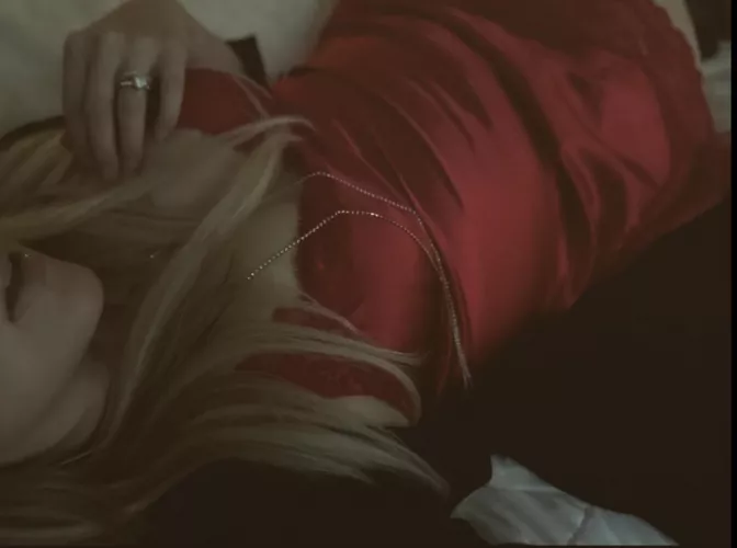 Come cuddle (f) by mysteriousmom1