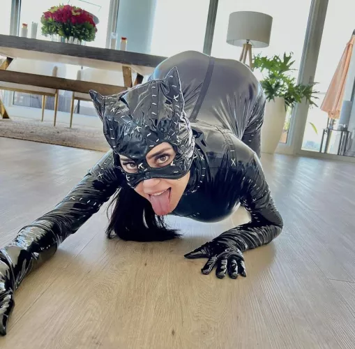 Come for sessions training slave by Mistressemma56