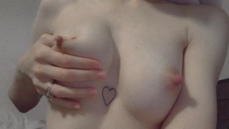 Come get a taste by mothbonesx