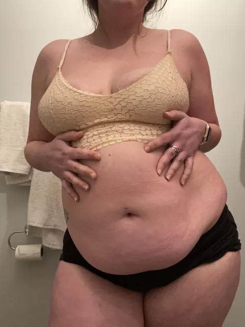 Come get this belly zaddy by xciduous