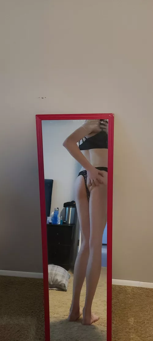 come have fun with me? by MetalcoreFemBoi