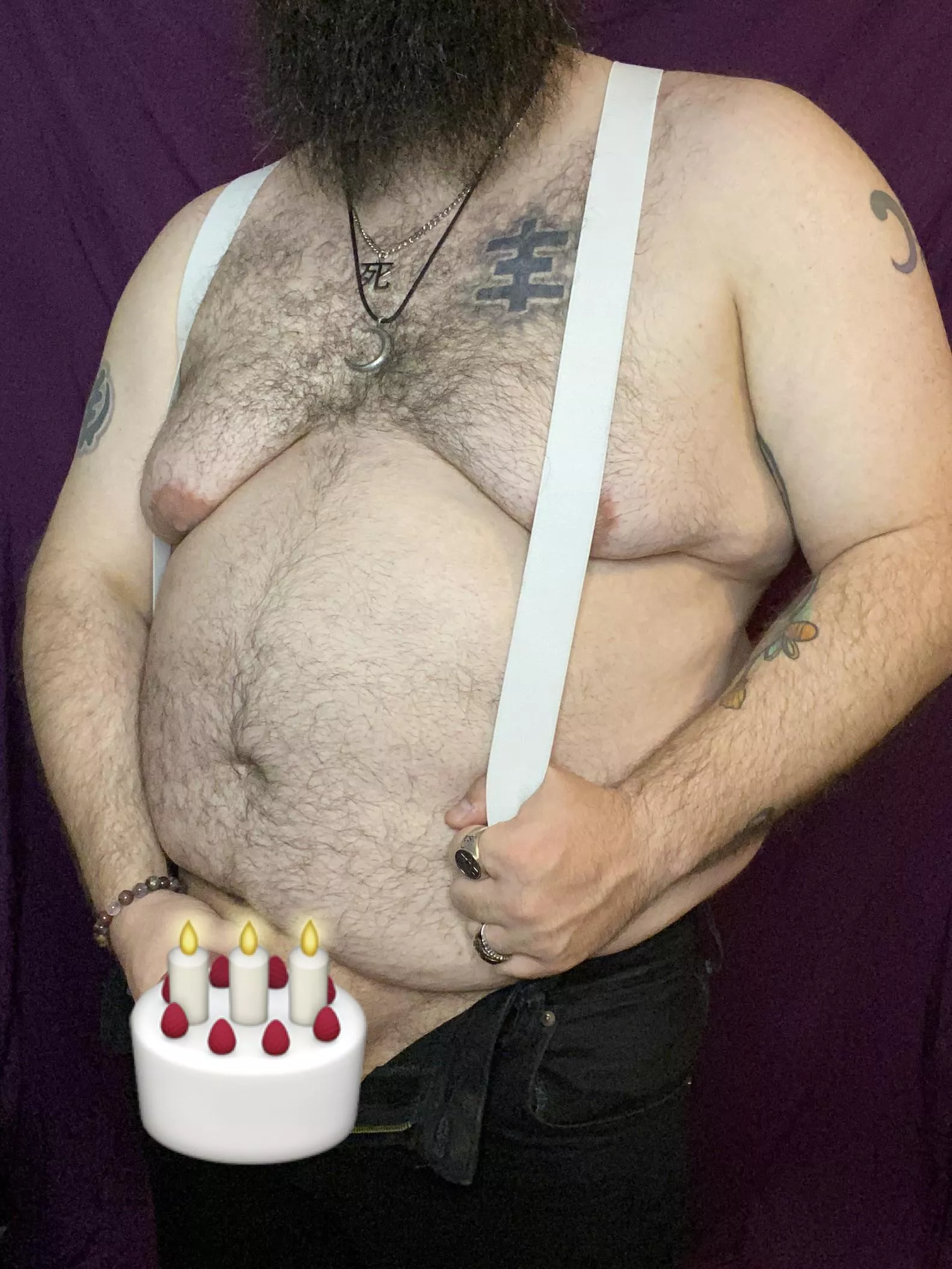 Come have some of Daddy’s sweet treat 👅 posted by FluffDaddy1992