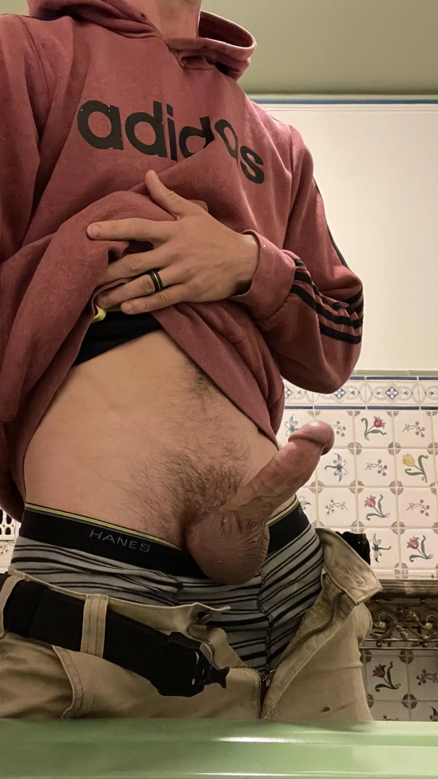 Come help me at work posted by mystichulk