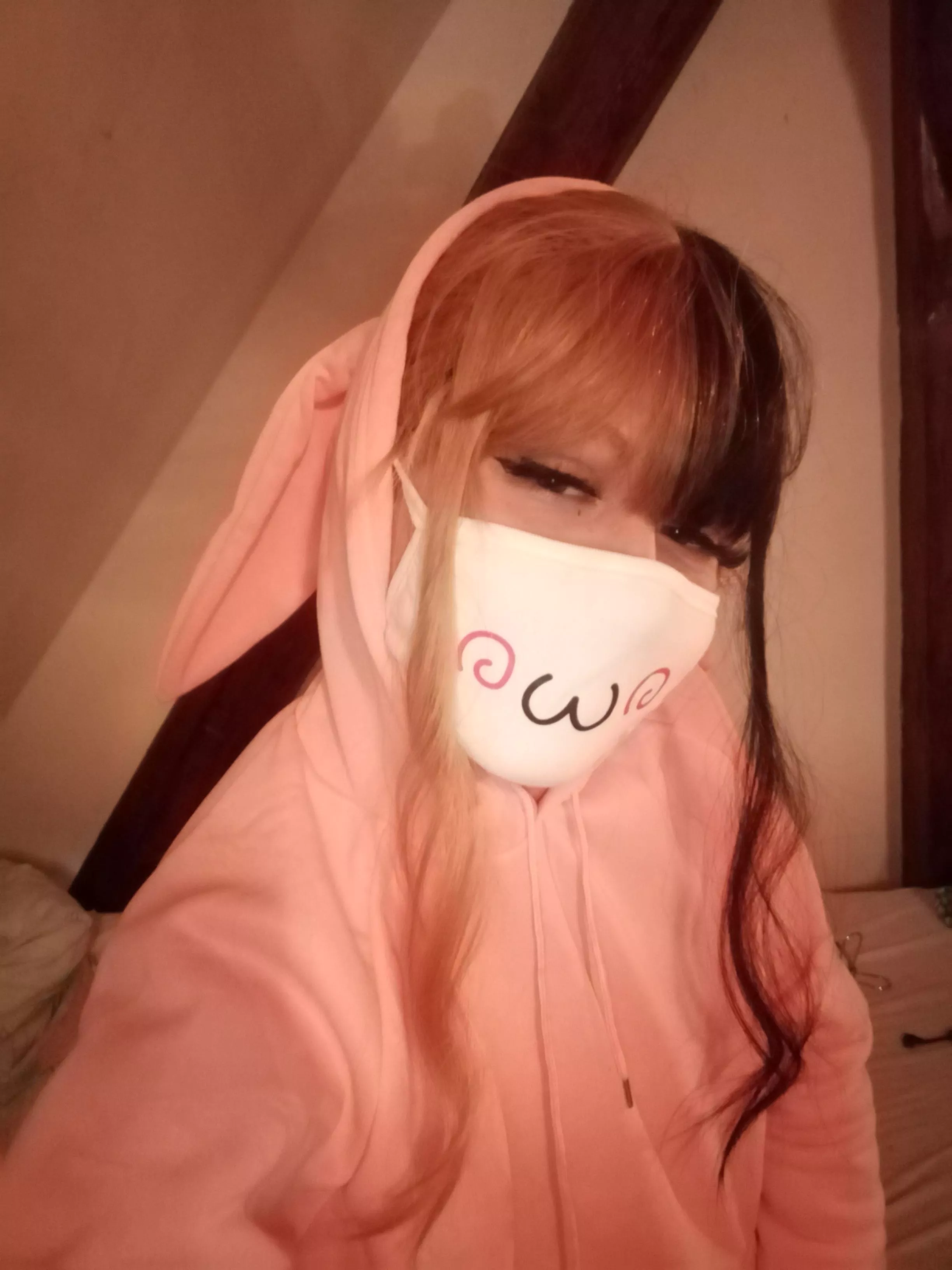 come here cutie 🥰 posted by Kareongames