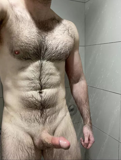 Come join me in the gym showers (m) by bigbadbon