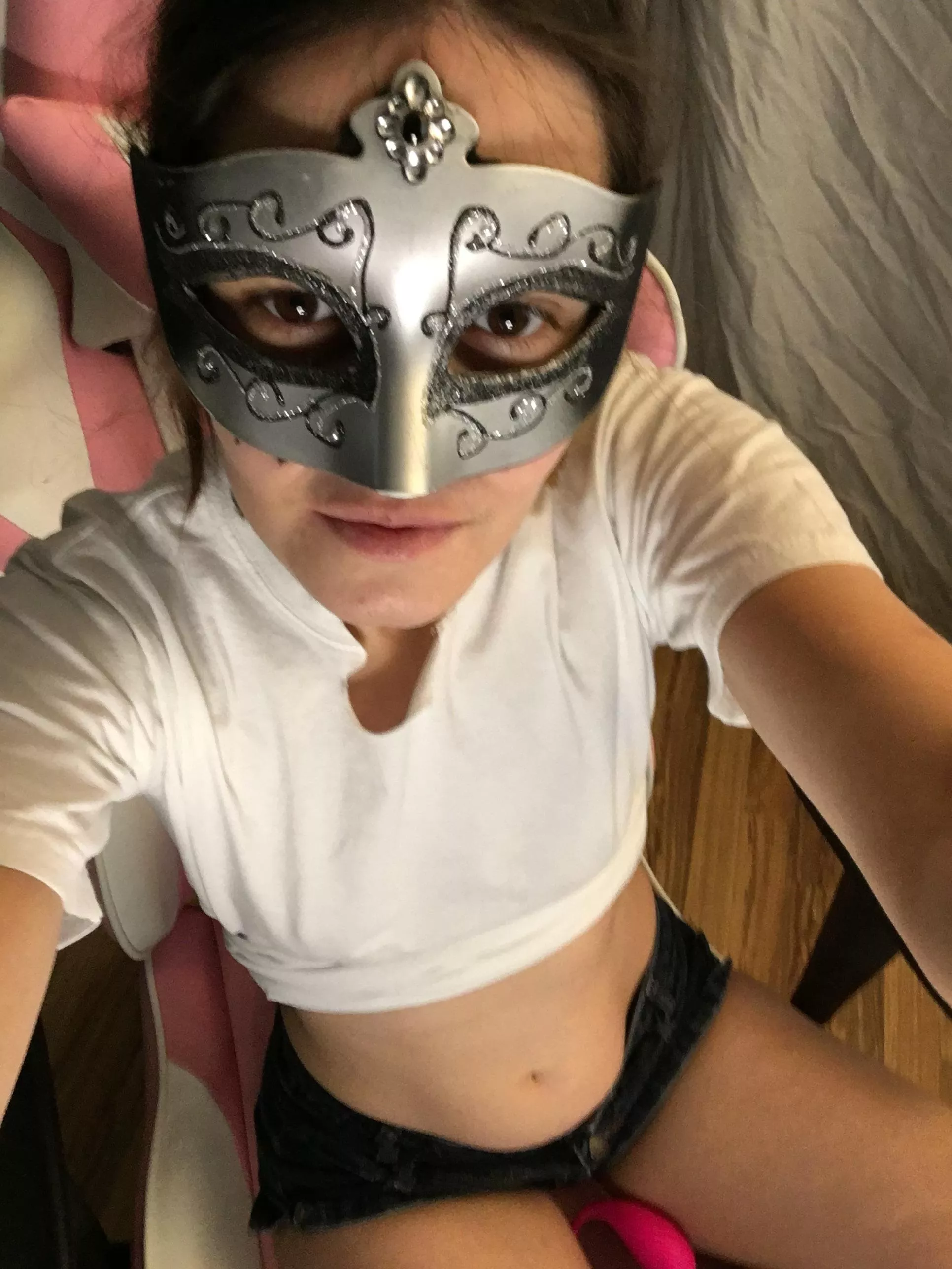 Come join me in the kinky milf next door live now posted by bellaXjade