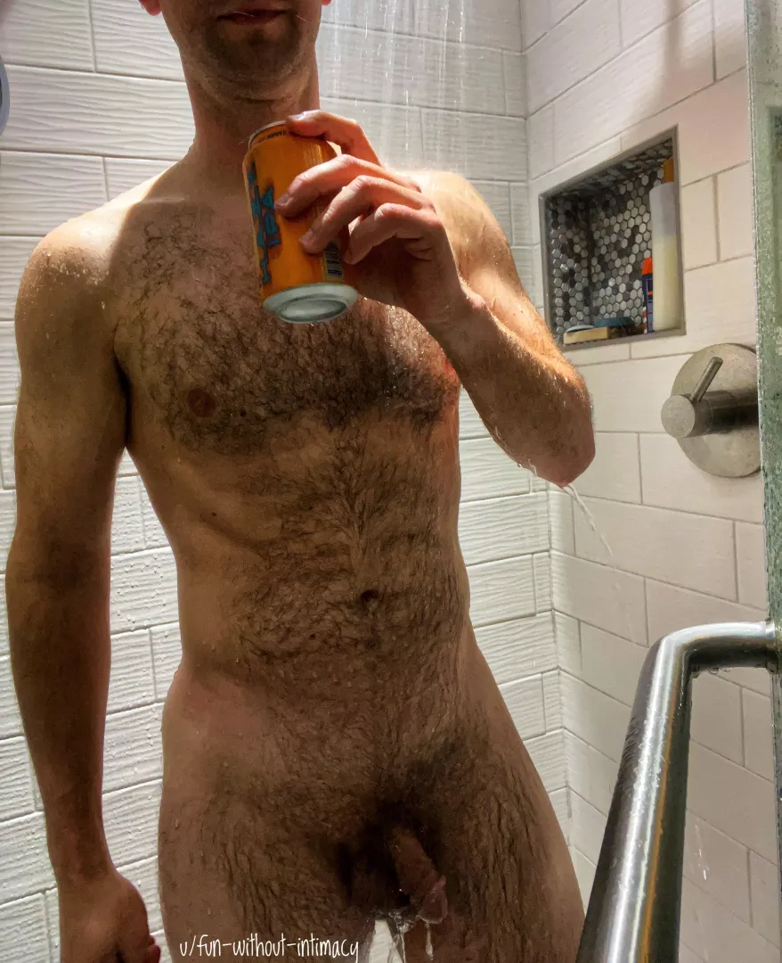 Come join [m]e the water is hot and the beer is cold 😏 posted by Fun-Without-Intimacy