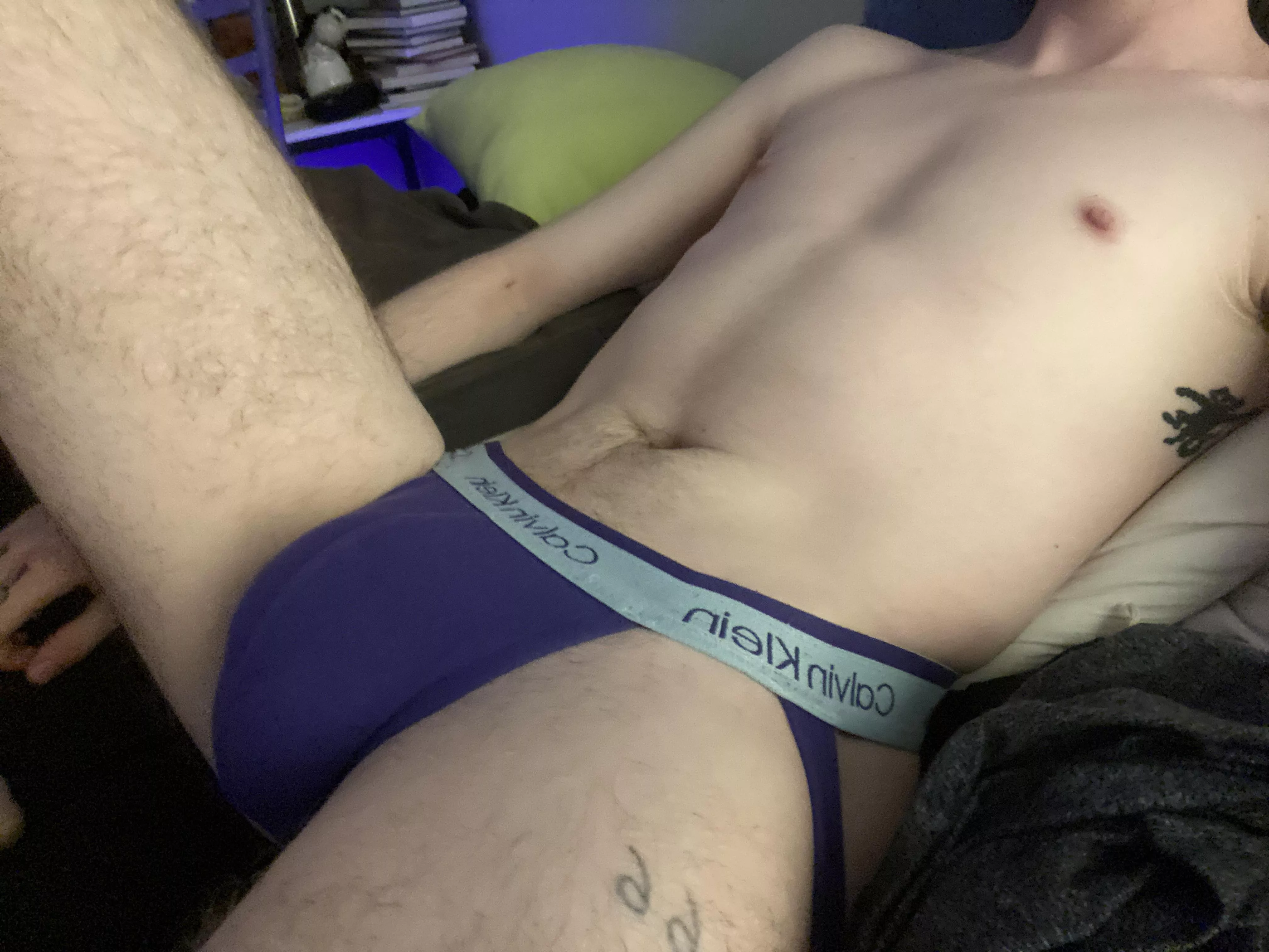 Come lay with me posted by 42055569