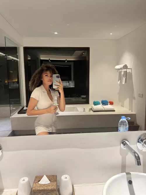 Come over ? by giirlnextdoor