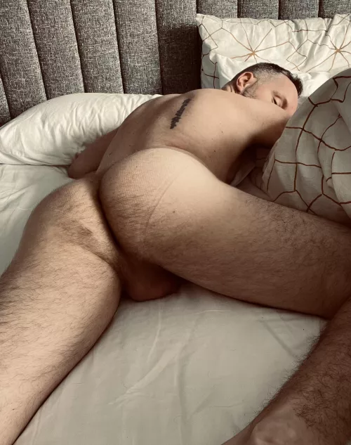 Come over by likes-to-watch