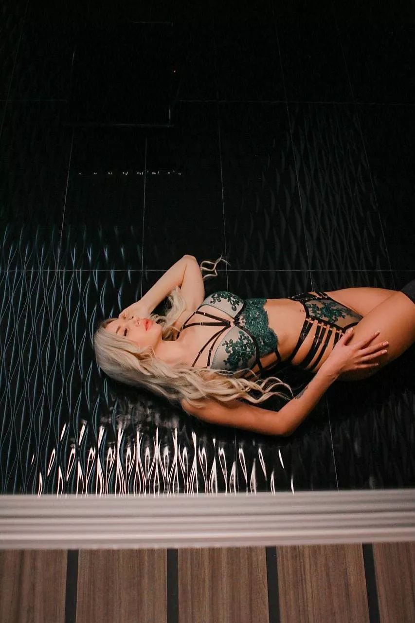 Come over here and ride me hard | My link down below posted by shockedprobation86