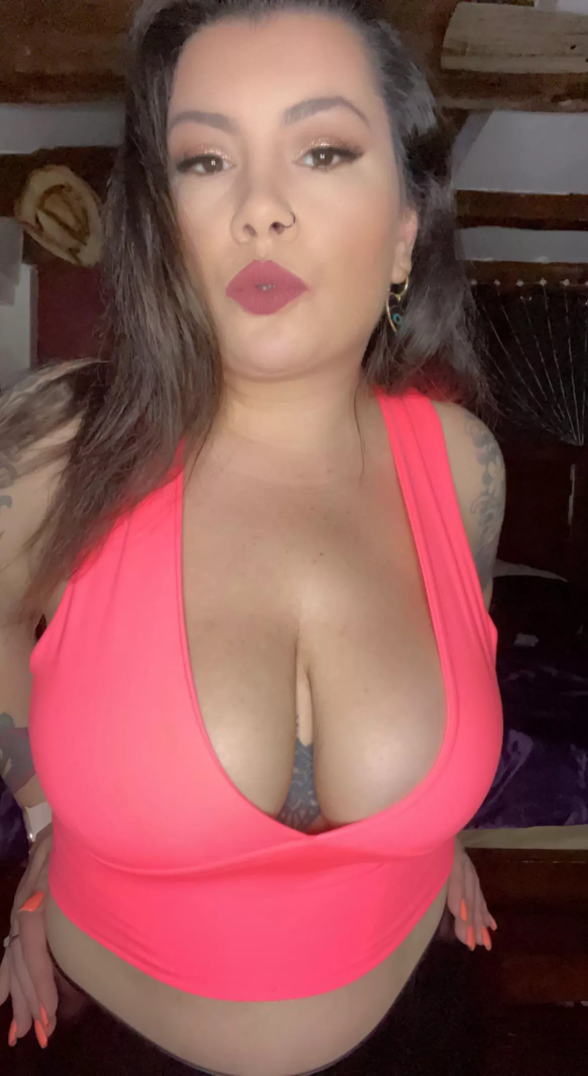 Come over while the husband is away and fuck me silly? posted by Cccuuunnntttsuela