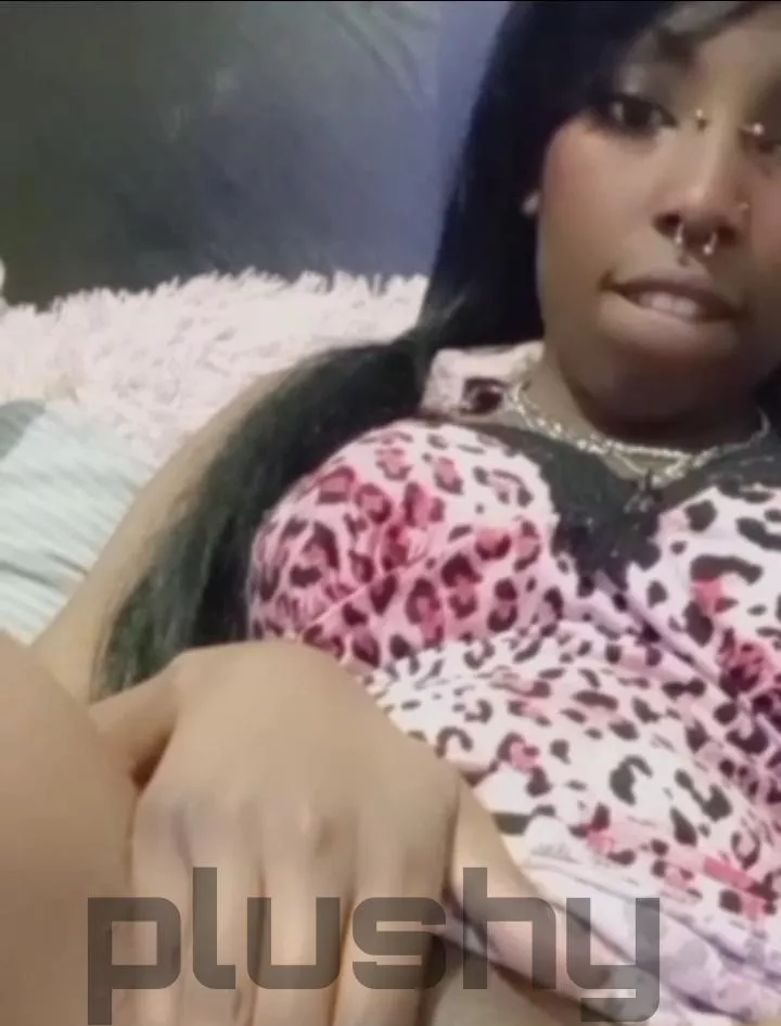 come play with me? posted by lavenderplushy