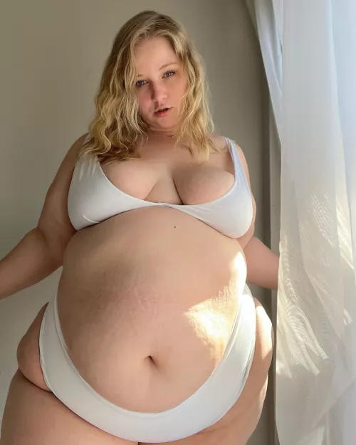 Come play with me by ceciliaxemily