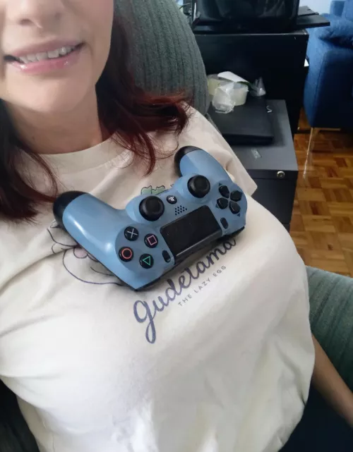 come play with me ;) by kawaiibunny666