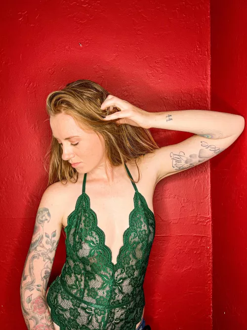 Come play with my hair like a good boy. by thesaltyginger3