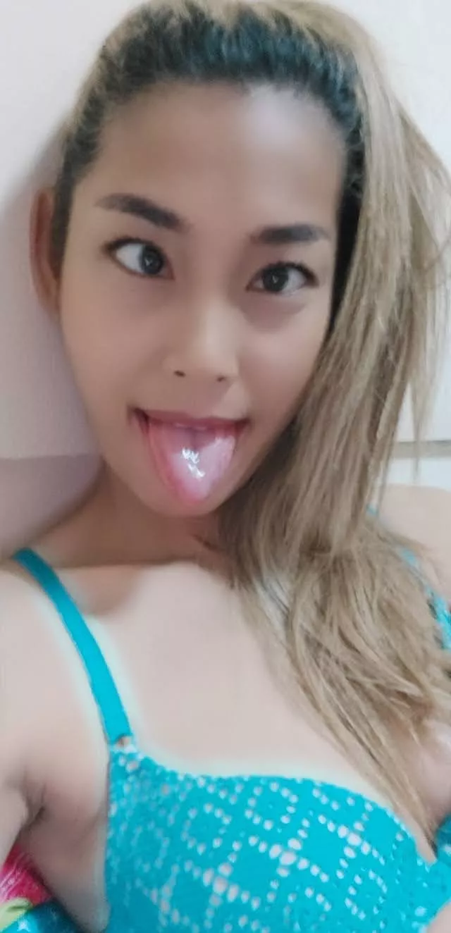 Come play with this asian doll posted by i-love-bee