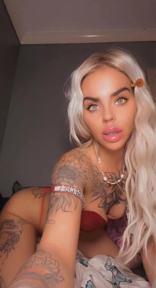 Come play with your very own barbie doll 😈😈💦🏆 by Cyrstall_rose