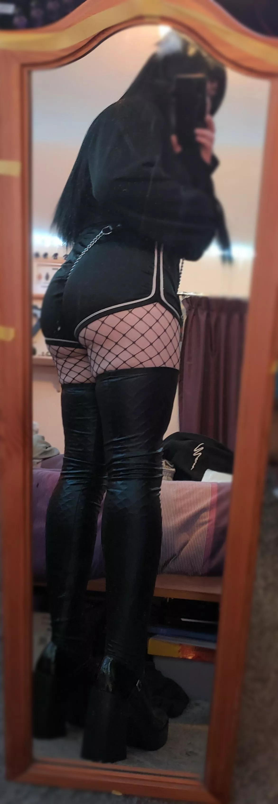 come pull my chain posted by slapkitten