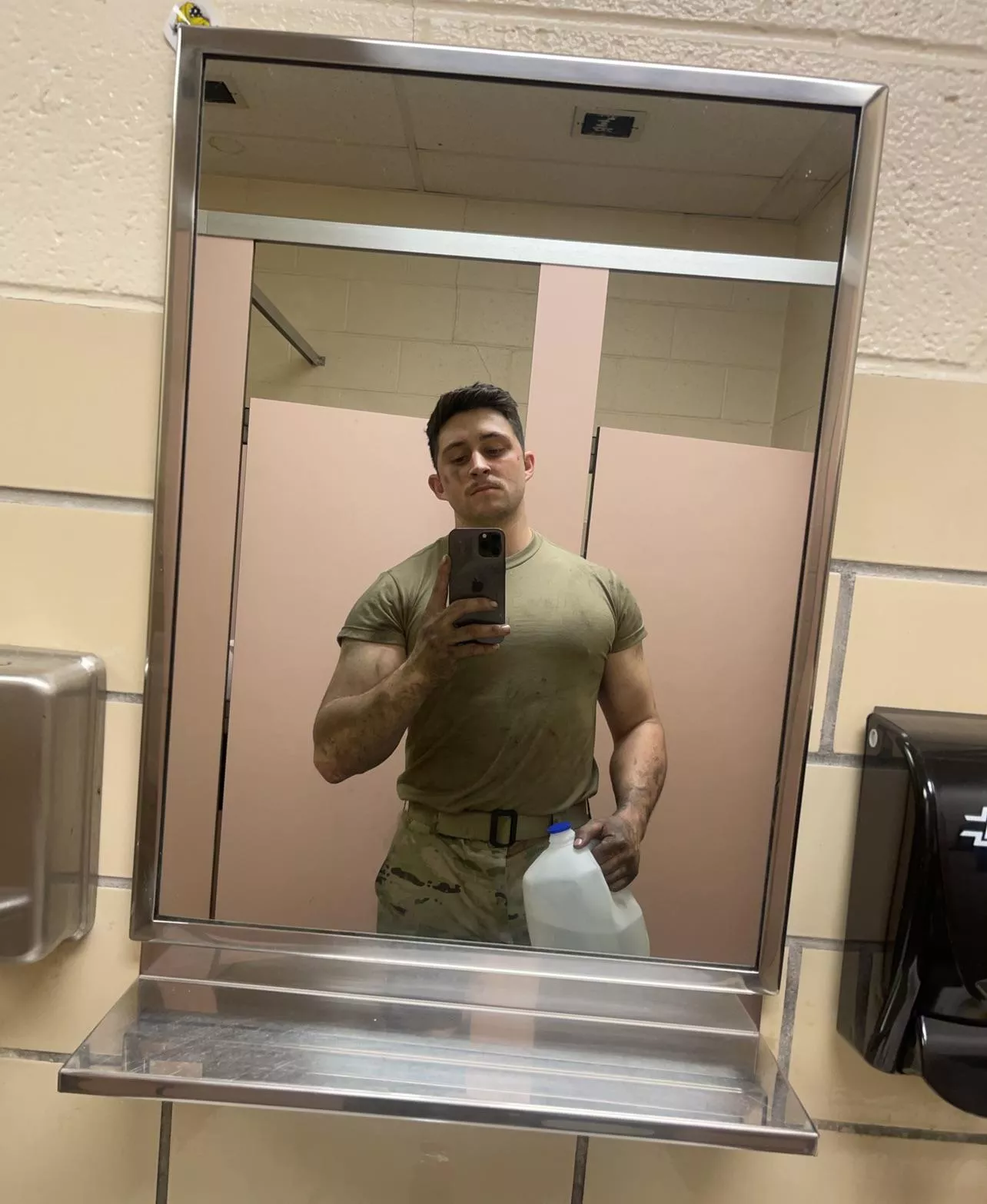 Come put your hands on me 😈 posted by Lopsided-College-753