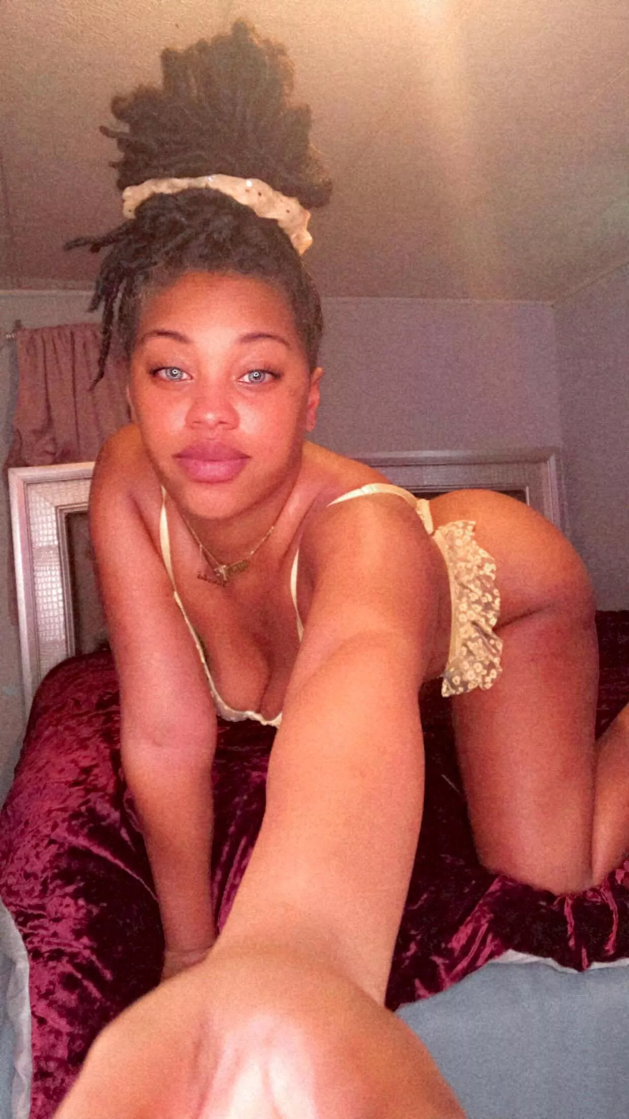 Come say hi on my free of baby posted by BenzyOF