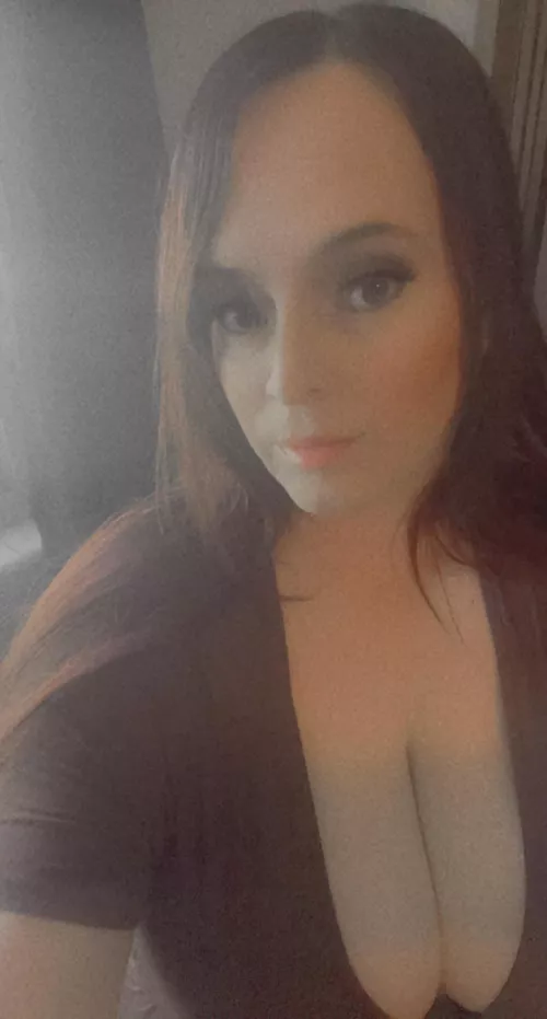 Come say hi by Single-End8151