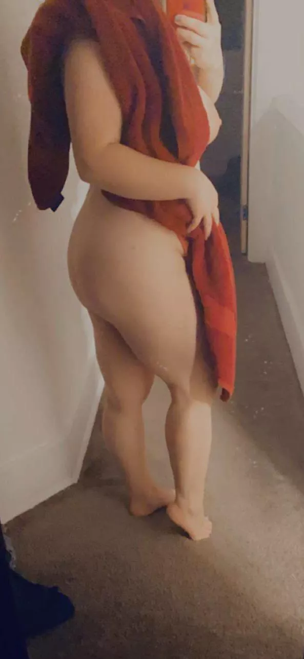 Come shower with me 🥵 posted by Olivia0514